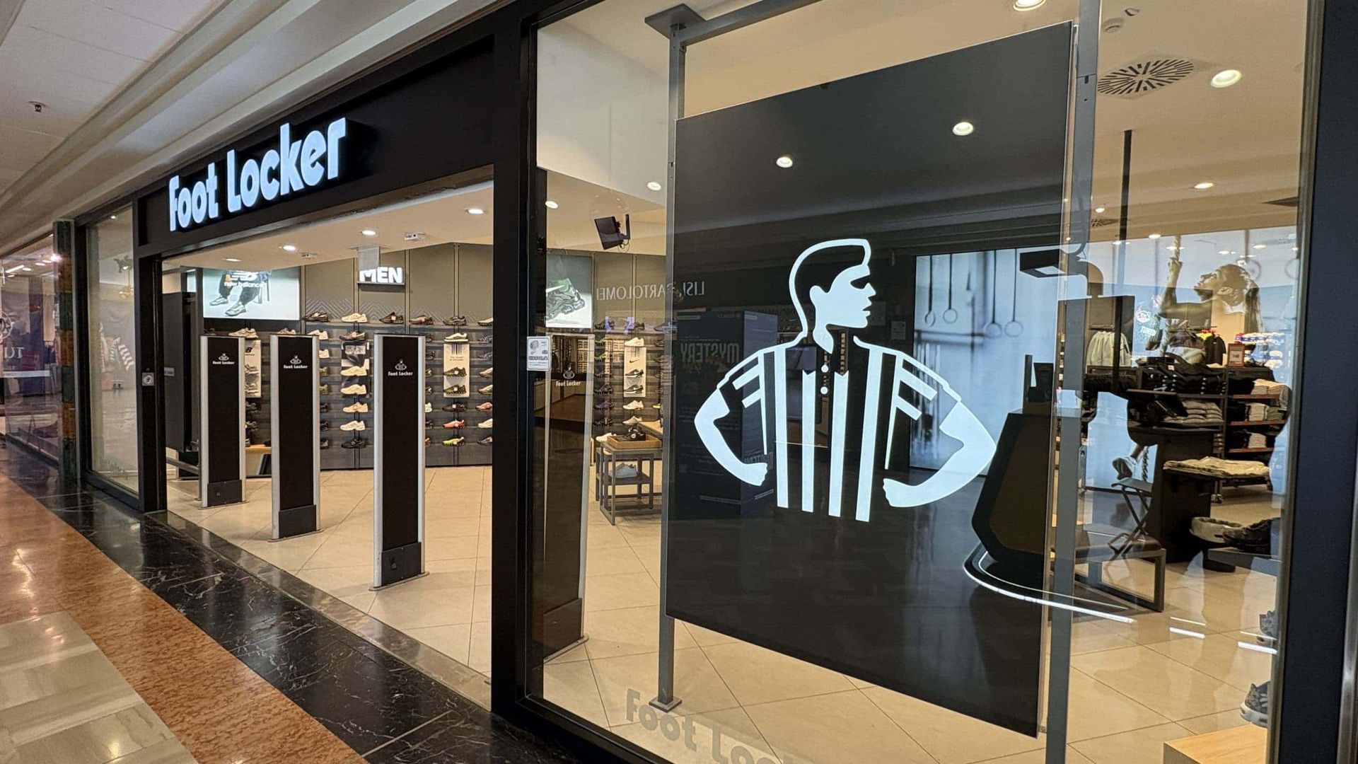 Foot Locker Reopens at Tuscia Shopping Centre Following Major Refurbishment